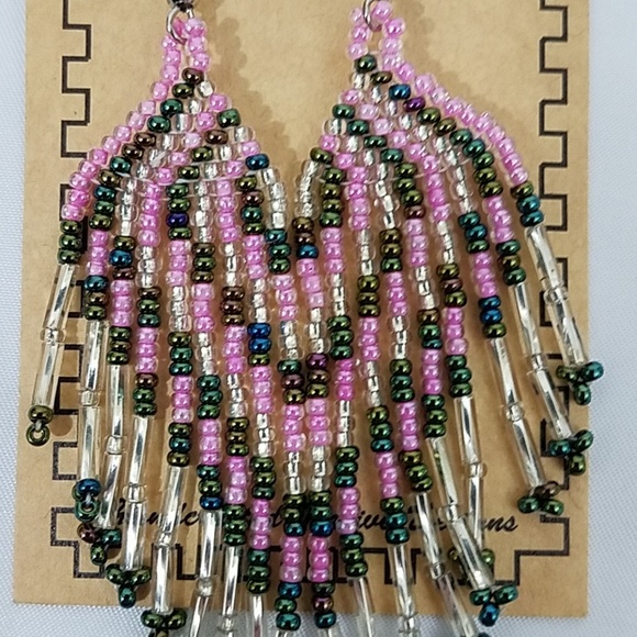 2$25 Beaded Fashion Earrings Nwt - Picture 4 of 4